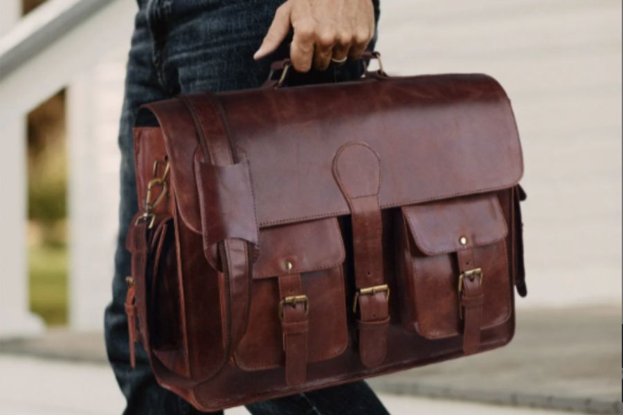 how to clean leather bag