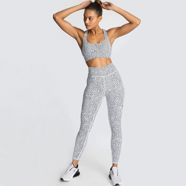 Kickback solid color yoga suit