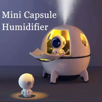 Astronaut Space Humidifier USB Desktop Air Diffuser with LED Light